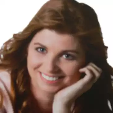 Heather Wright headshot photo