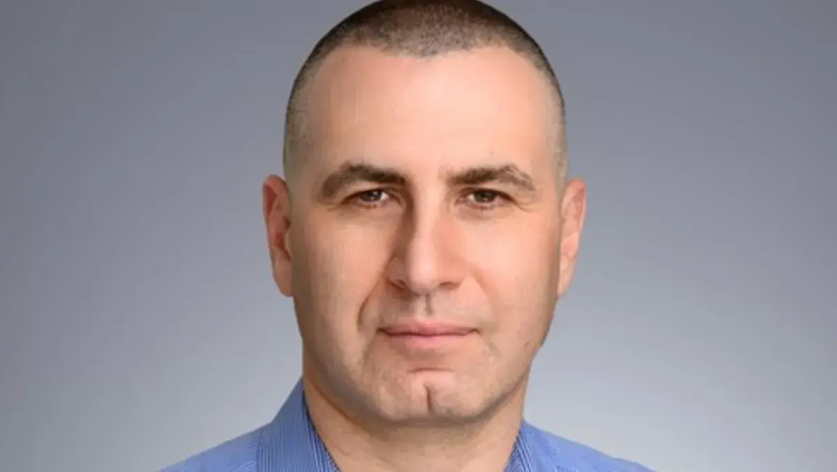 Avi levin(2)